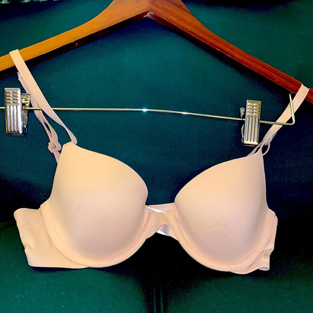 Calvin KleinPerfectly Fit Full Coverage T-Shirt Bra On nude